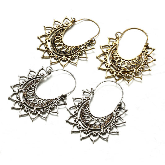Alloy hollow love earrings