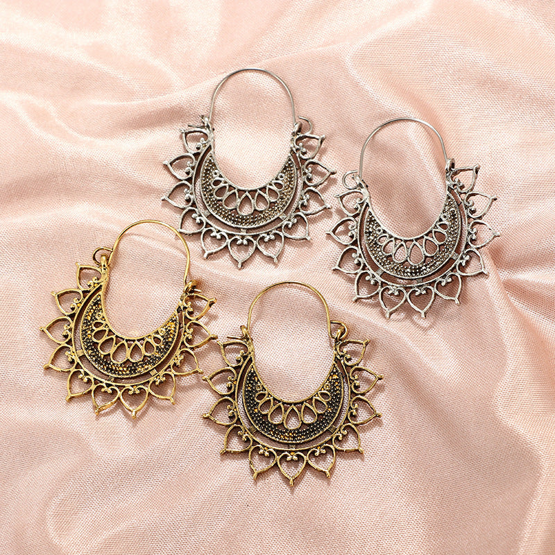 Alloy hollow love earrings