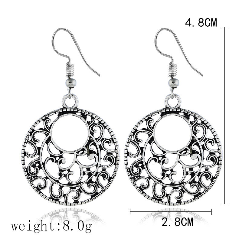 Hollow pattern earrings