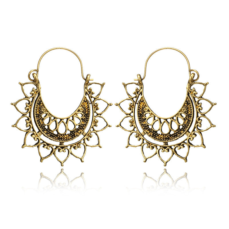 Alloy hollow love earrings