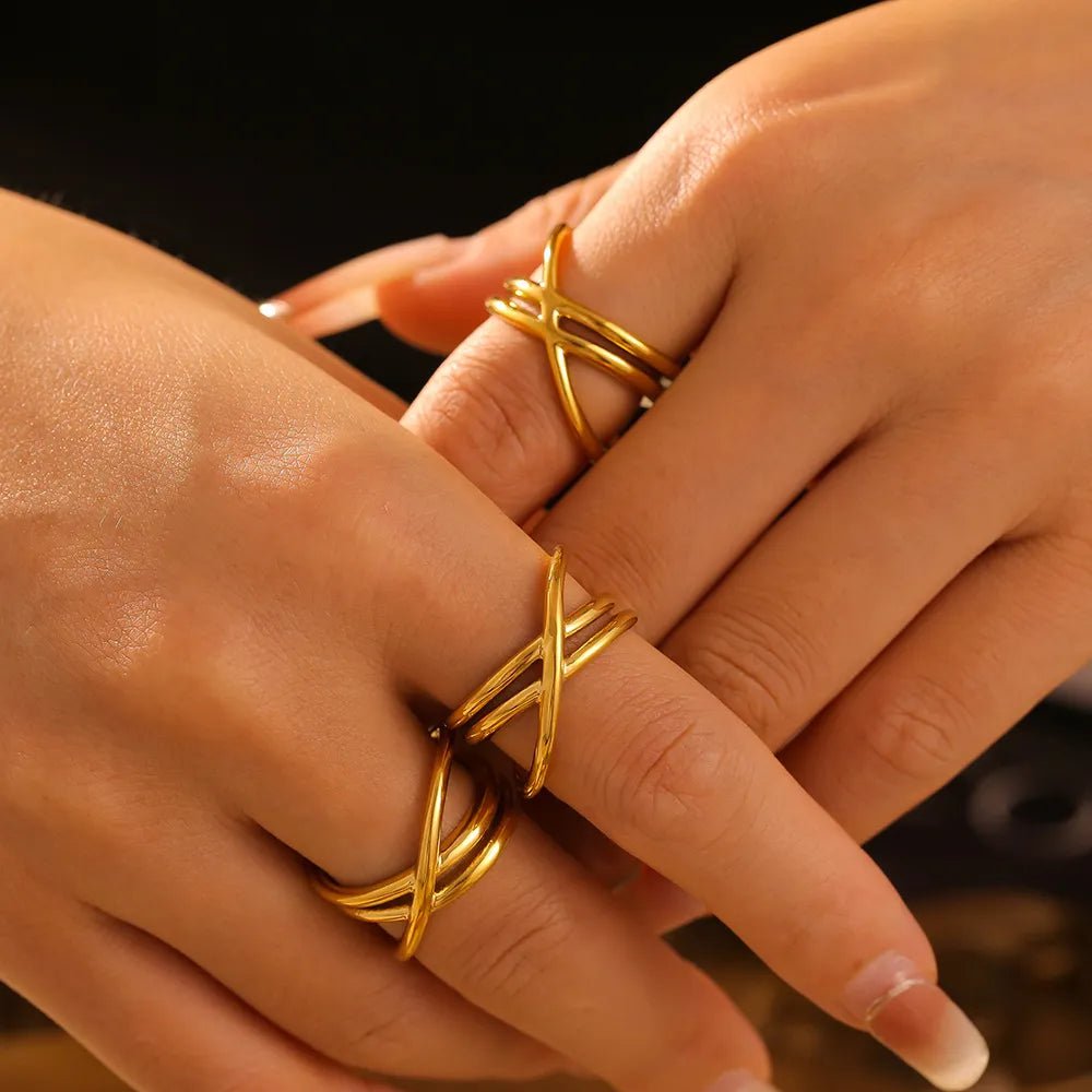 18K Gold - Plated Crisscross Ring - MYSTIQOR