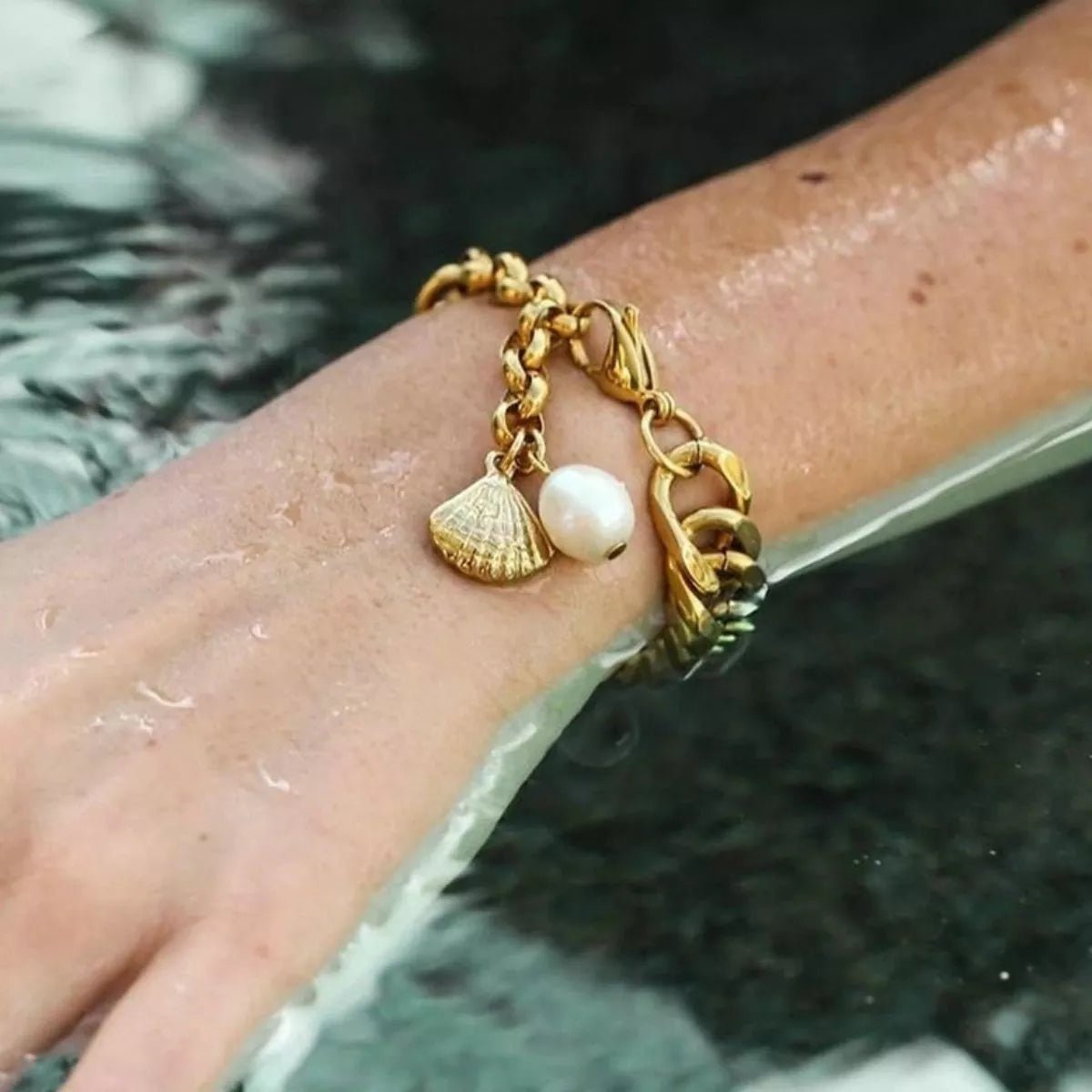 18K Gold - Plated Freshwater Pearl Shell Bracelet - MYSTIQOR