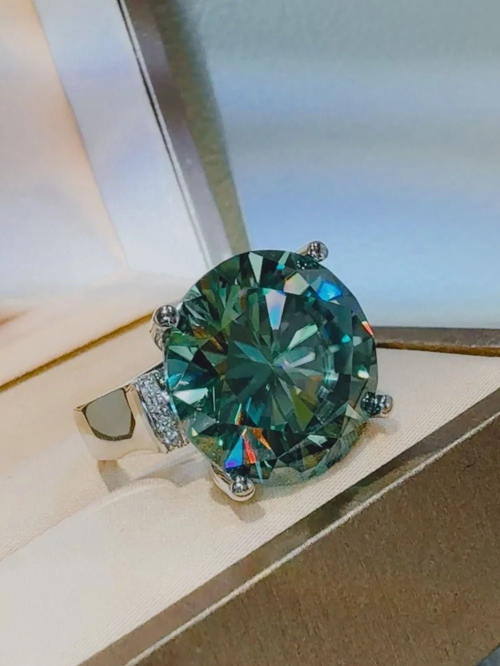 20 Carat Moissanite 925 Sterling Silver Ring - MYSTIQOR