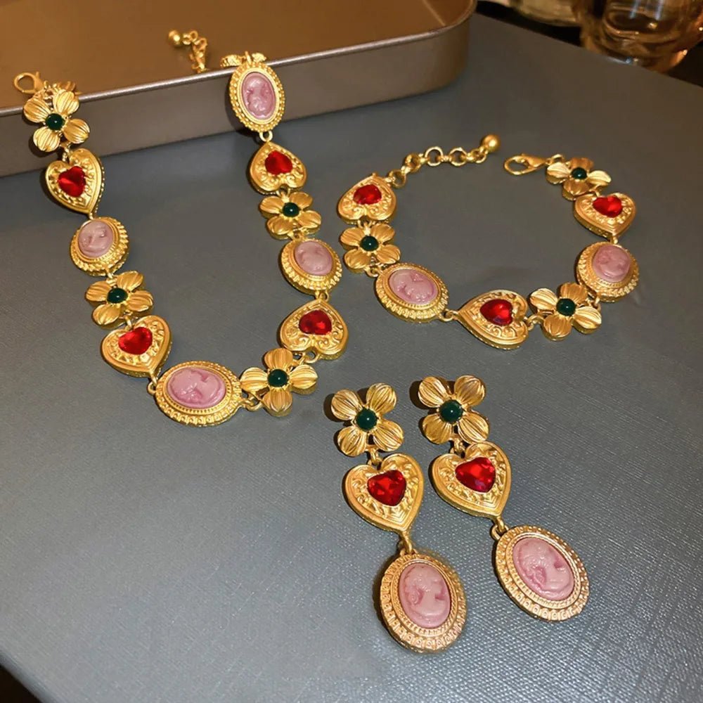 Copper Inlaid Rhinestone Vintage Bracelet - MYSTIQOR