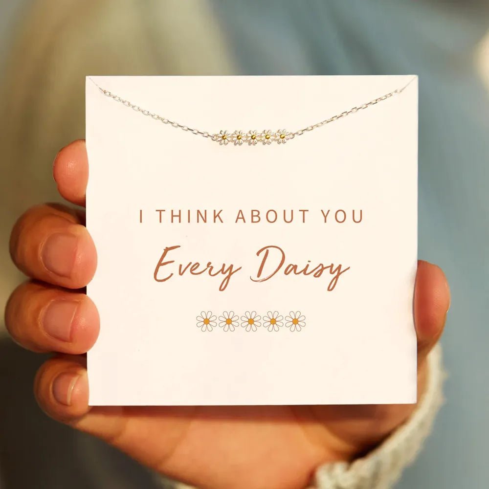 Daisy Shape Spring Ring Closure Bracelet - MYSTIQOR