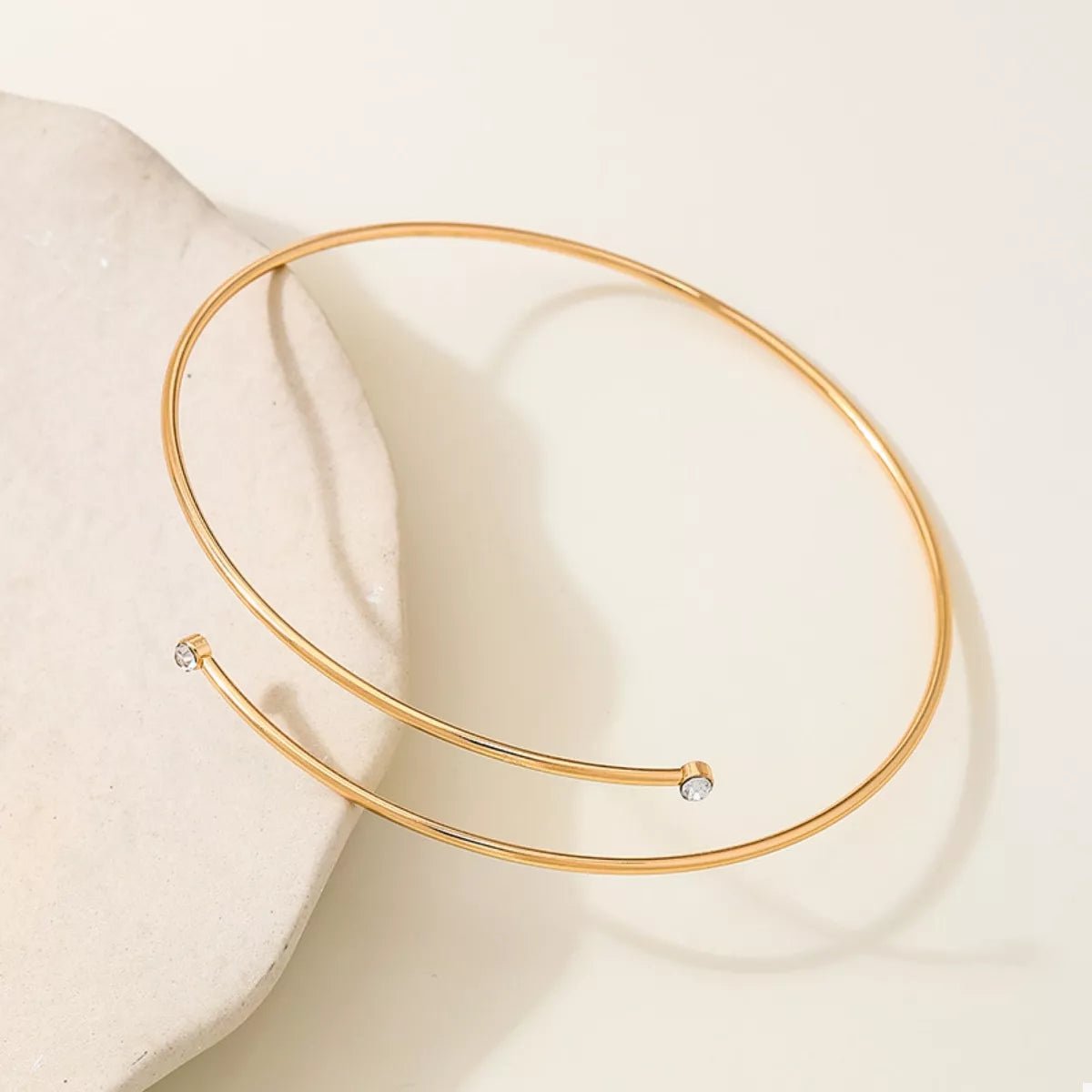 Delicate Gold Wire Upper Arm Bracelet - MYSTIQOR