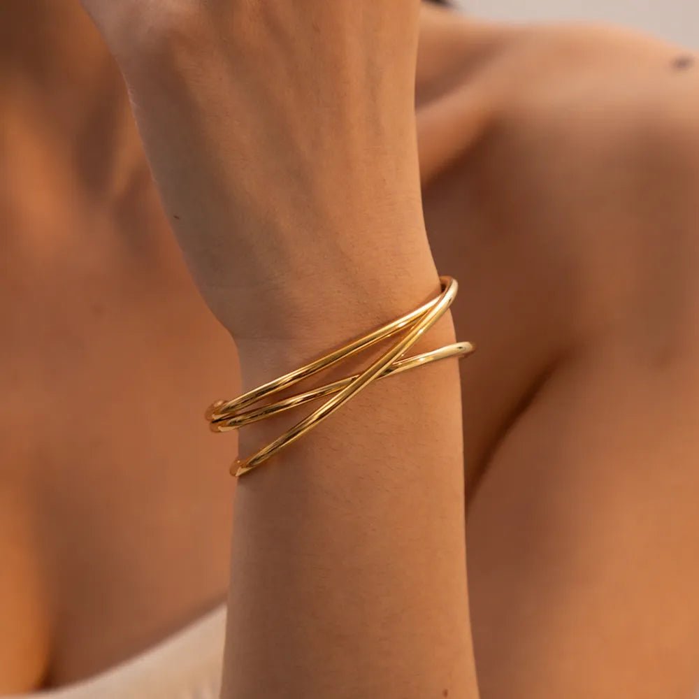 Minimalist Stainless Steel Cuff Bracelet - MYSTIQOR