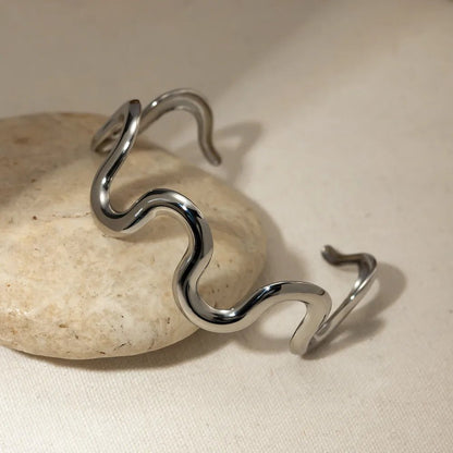 Stainless Steel Wave Shape Bracelet - MYSTIQOR