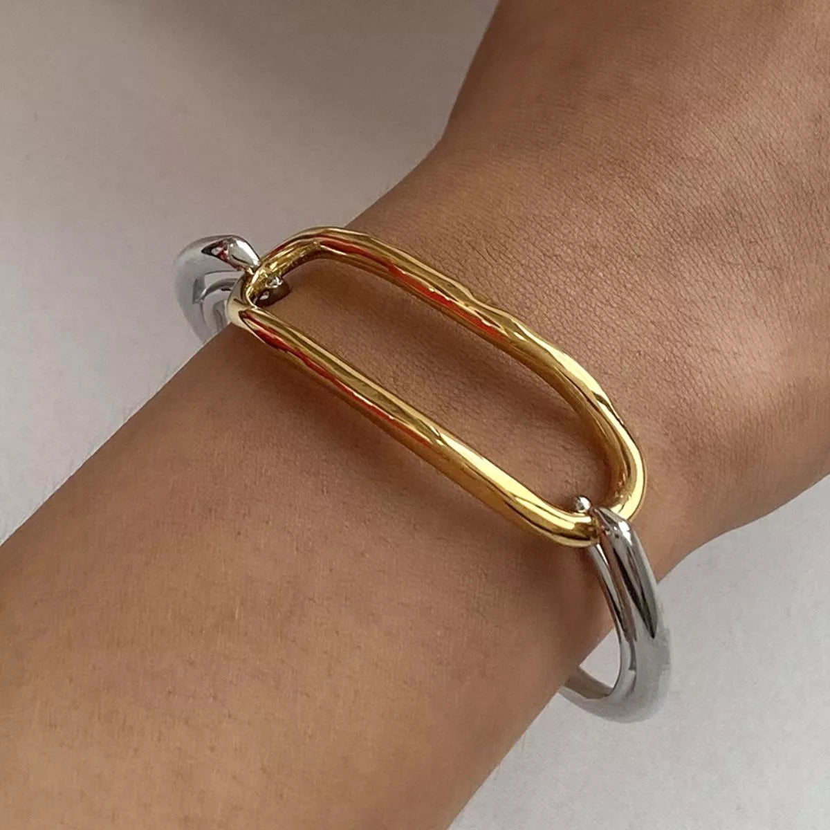 Two - Tone Geometric Link Bracelet - MYSTIQOR